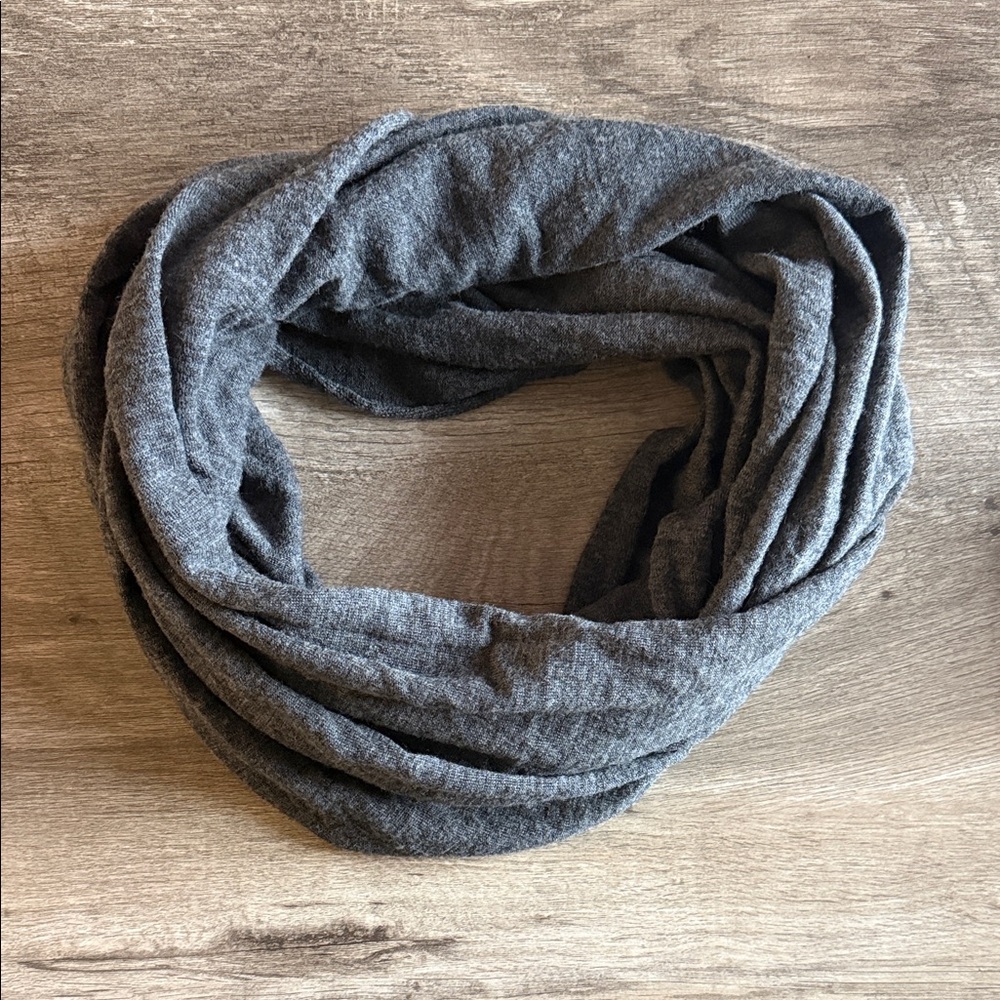 GAP Charcoal Knit Scarf
